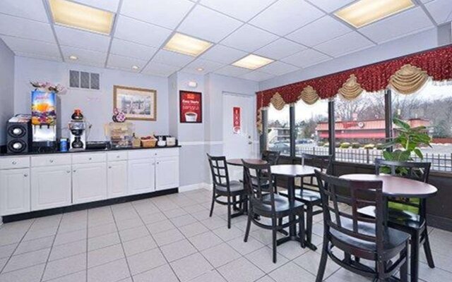 Econo Lodge Bellmawr Area