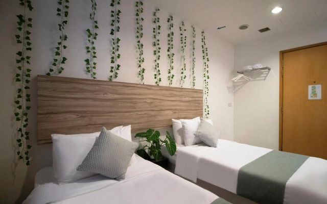 Victoria Hotel, a NuVe Group Collection
