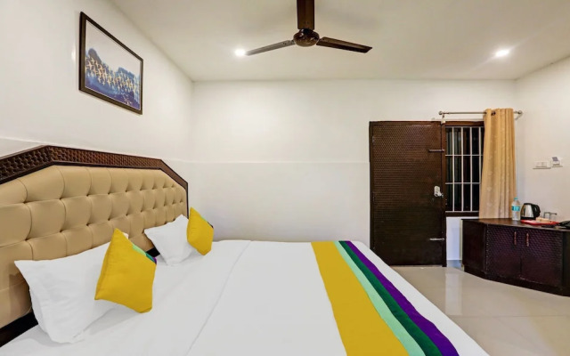 Itsy Hotels Regalia Grand, 500 Mtrs From Madikeri Fort