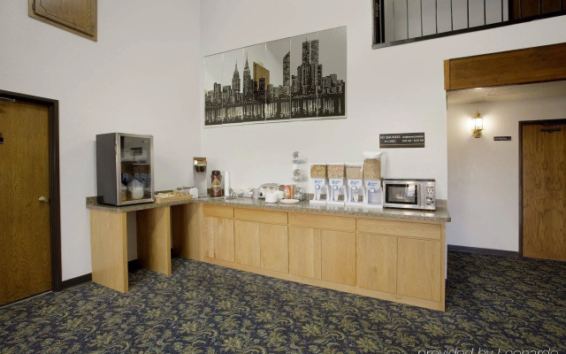 Waconia Inn and Suites