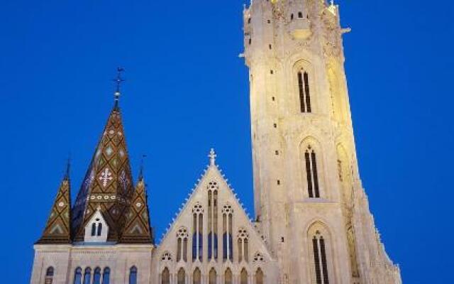 Budapest Minimal Style - You will love it!