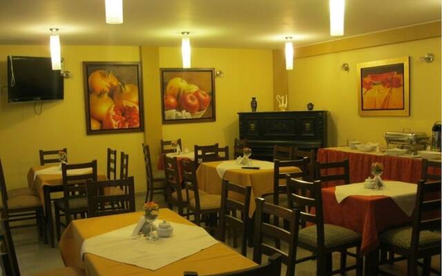 Hotel San Felipe Suites