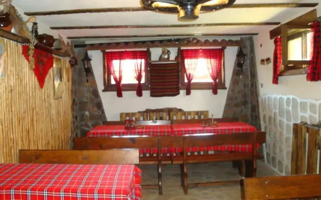 Guesthouse Damyanova Kushta