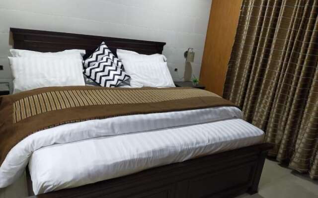 Shagufta Hotel Murree