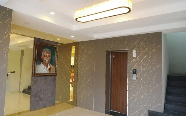 Hotel Green Parrot