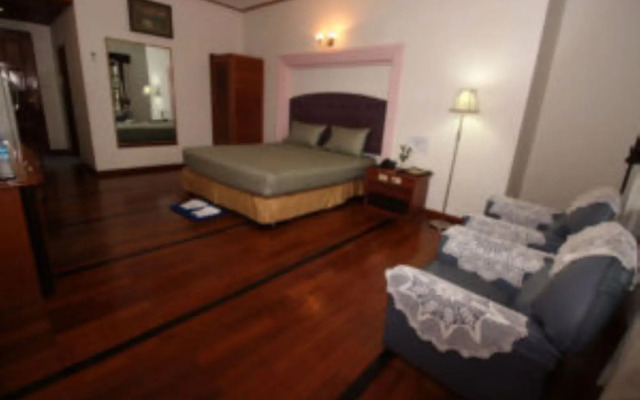 Akore Myanmar Life Hotel