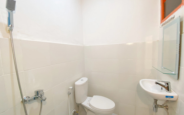 OYO 3092 Falah Residence Syariah