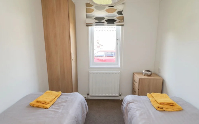 Pinecone Lodge - No 9