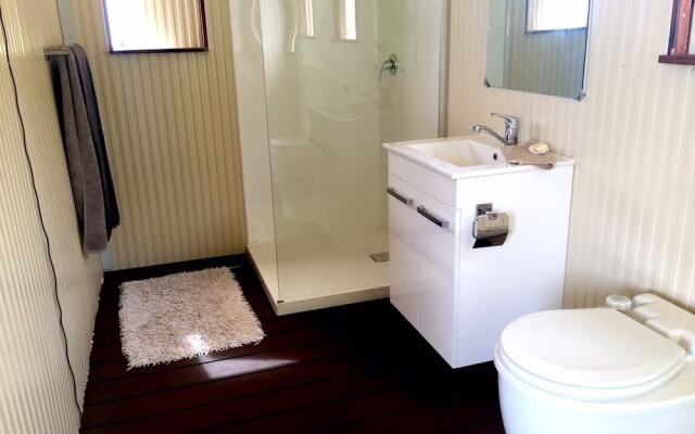 Bremer Island Banubanu Beach Retreat