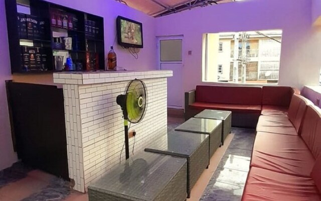 Chukzie Suites & Apartments