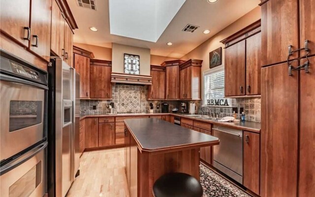 A Trip to Heaven - Five Bedroom Cabin