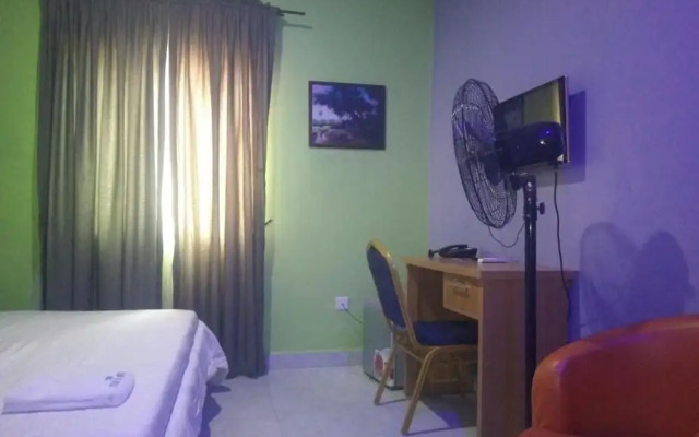 Glamour Park Hotel & Suites