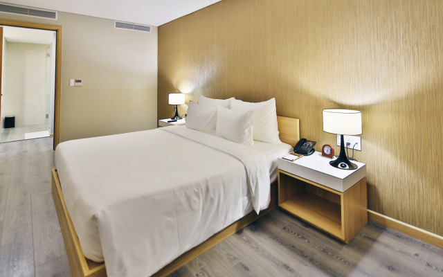 Zen Diamond Suites Hotel