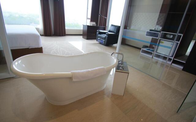Grand Tebu Hotel