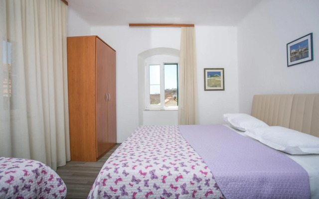 Garden Apartment Hotel