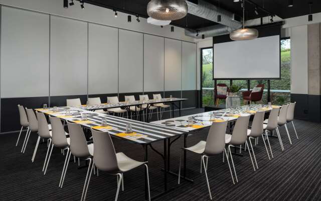 Atura Blacktown
