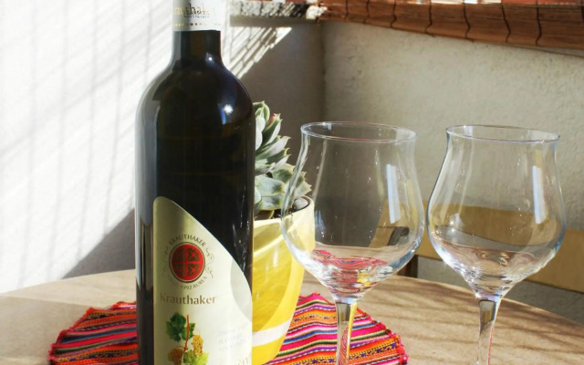 Entire rental unit LIMA *free parking space