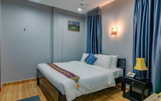 MidCity GoldenTown Hotel