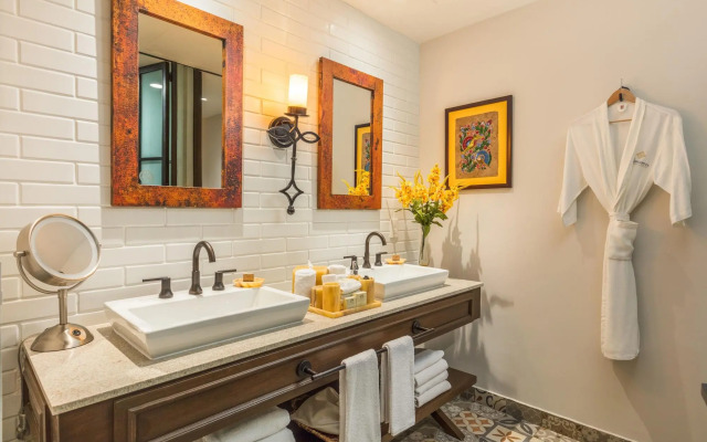 Vista Encantada Spa Resort & Residences