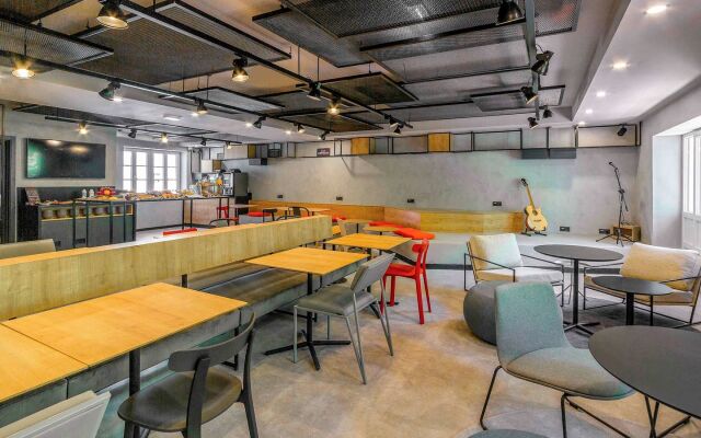 ibis Porto Centro Mercado Bolhao