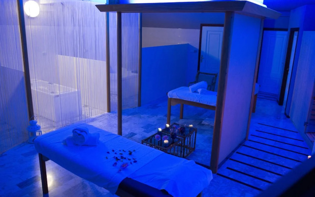 La Cittadella Dell'Oasi Hotel