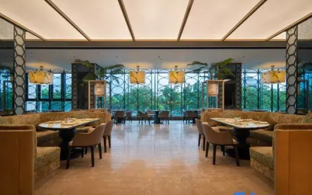 Tongxiang Weijia Hotel (Renmin Road1581)