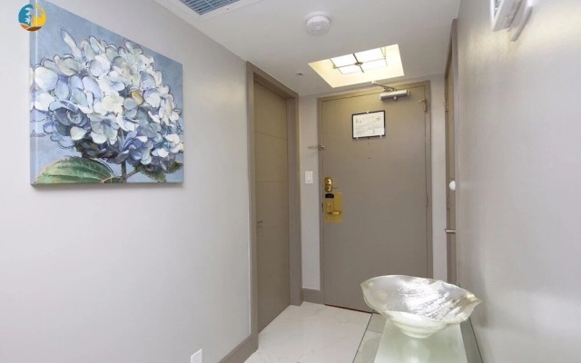 Alexander 519 3 Bedroom Apts by RedAwning