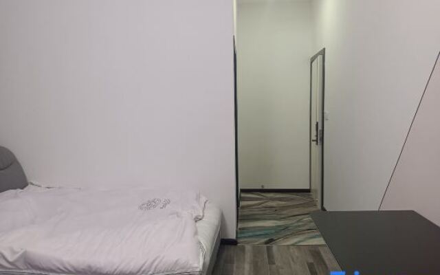 Xingyi Yuanjie Apartment