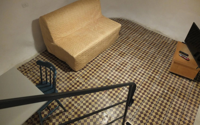 Central old stone Jerusalem apartment