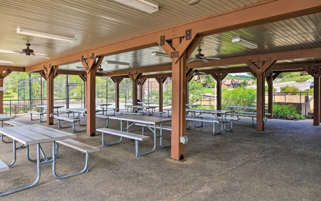 Expansive Townhome w/ Game Room & Community Pool