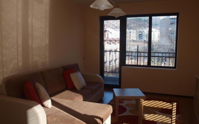 Lili Guest House