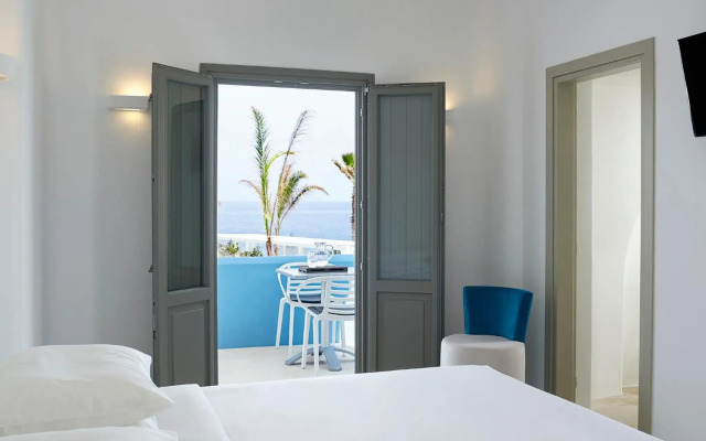 Aurora Luxury Suites