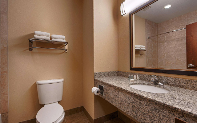 Best Western Bastrop Pines Inn