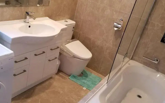 New Smart Home Nearby Plaza