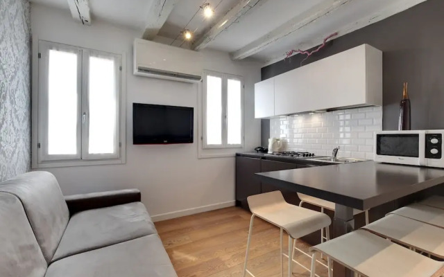 Leon D Oro Apartment by Wonderful Italy