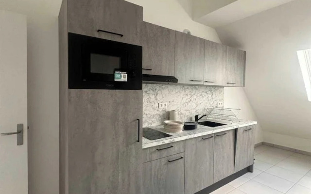 Elegant Appt - 3bdr/8p - Near Paris & La Defense