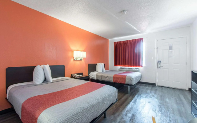 Motel 6 Norcross, GA - Atlanta Northeast
