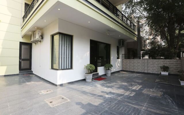 OYO 27674 Dhairya Residency
