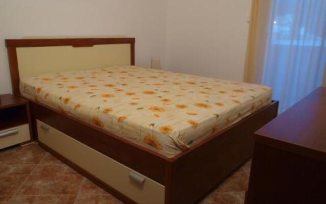 Apartments Laništa Dragović