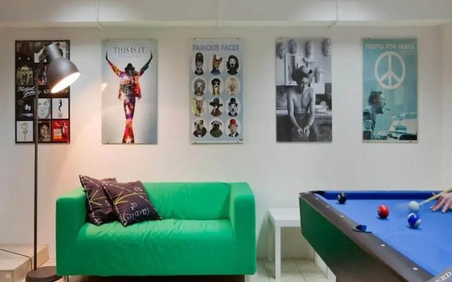 Hostel Bureau