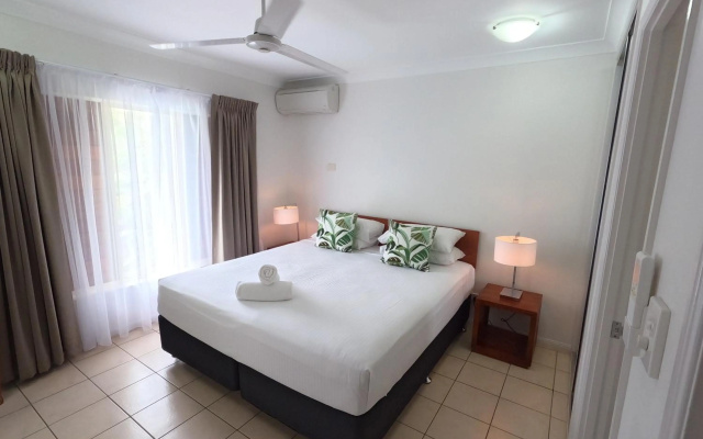 Central Plaza Port Douglas – Guest Rooms – Port Douglas