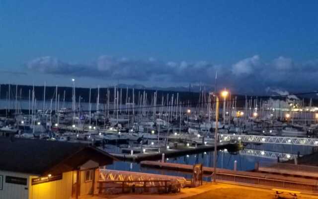 Harborside Inn