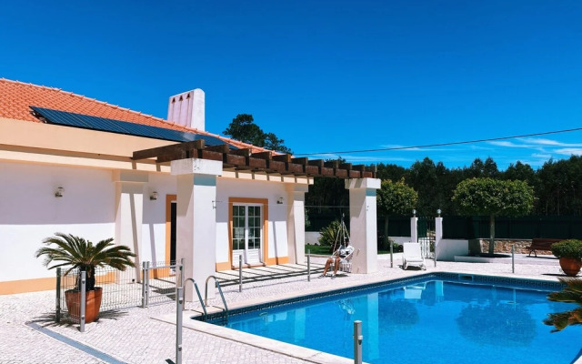 Cliff Surf Camp Hostel