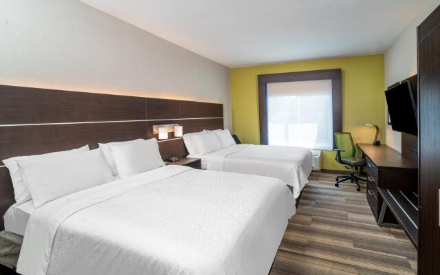 Holiday Inn Express Winona North