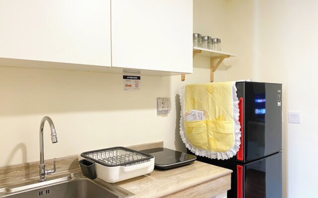 Comfort Stay 2Br At Meikarta Apartment