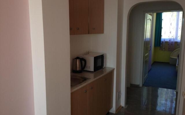 Safo Apartments and Rooms