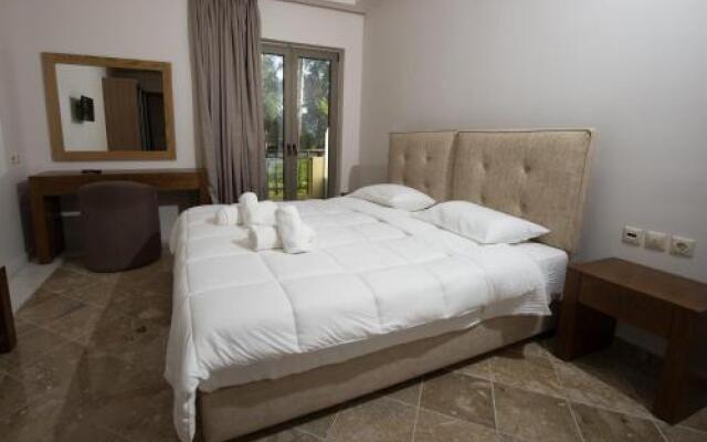 Corali Resort