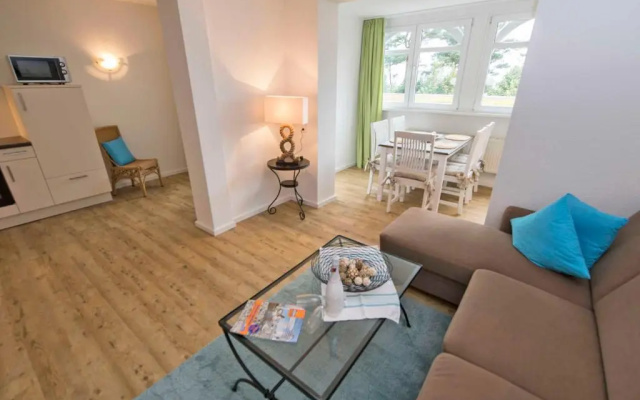 Villa "Freia" F 404 WG 11 mit direktem Meerblick und Balkon - Villas_and_Bungalows in Ostseebad Binz - Photo 4