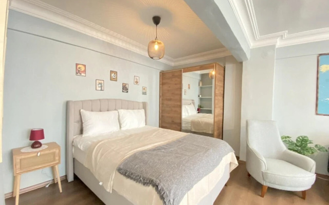 Studio Flat near Taksim Square in Beyoglu