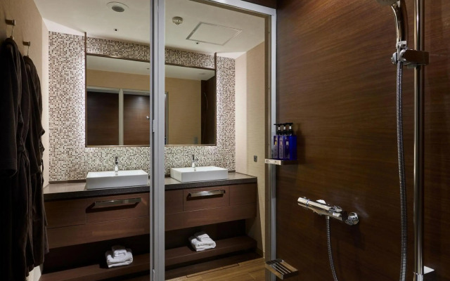 Okinawa NaHaNa Hotel & Spa